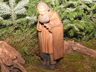 Mann mit Bart und Mantel Mann mit Bart und Mantel