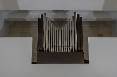Die Orgel auf der Empore Die Orgel auf der Empore