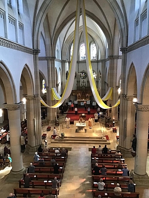 Pastor Timo Holtmann Spricht ein Gebet. Pastor Timo Holtmann Spricht ein Gebet.