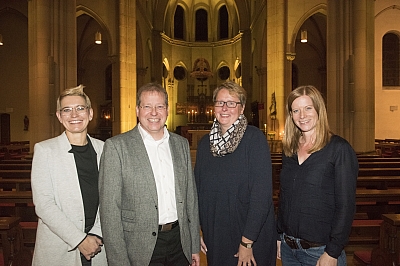 Das Firmteam und Herr Mäurer Das Firmteam und Herr Mäurer