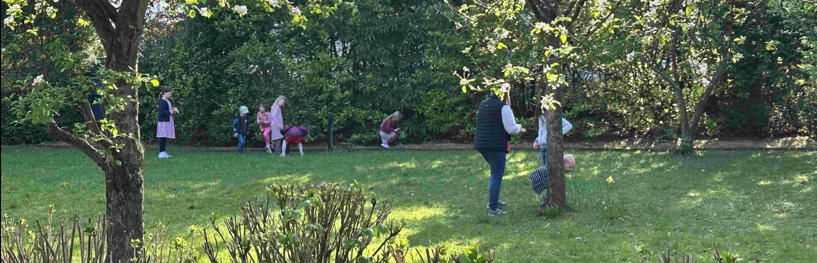 Ostereiersuche im Pfarrgarten 2025